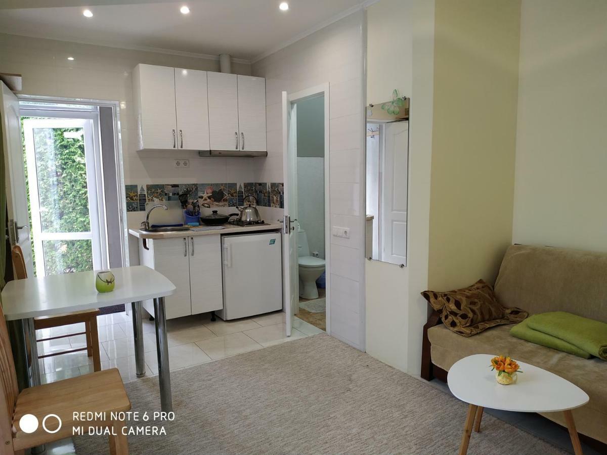 Guest House Butterfly Wing أوديسا المظهر الخارجي الصورة