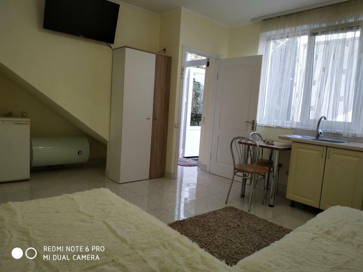 Guest House Butterfly Wing أوديسا المظهر الخارجي الصورة