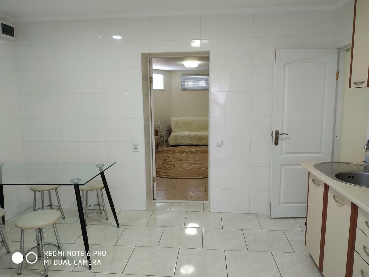 Guest House Butterfly Wing أوديسا المظهر الخارجي الصورة